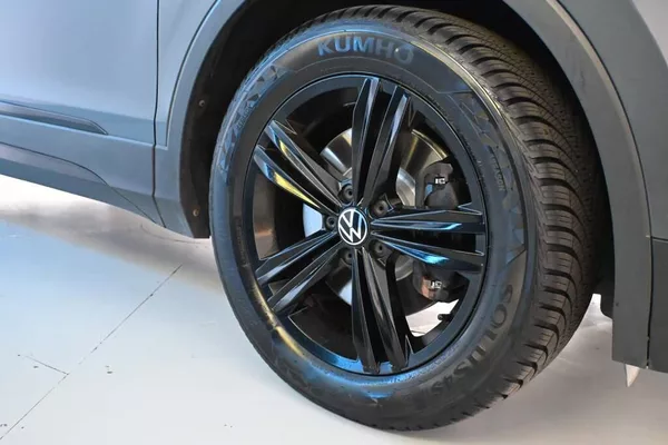 Volkswagen Tiguan 2.0 4Motion Urban Sport 147KW - foto 31