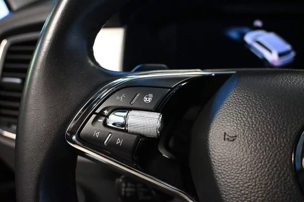 Škoda Kodiaq 2.0 LED DSG VIRTUAL ACC Kamera - foto 14