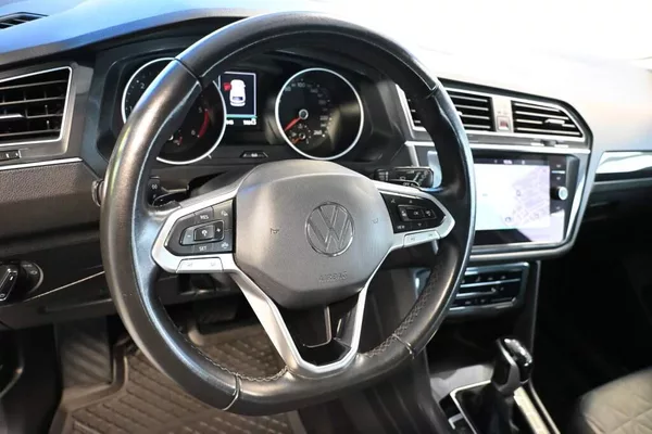 Volkswagen Tiguan 2.0 DSG LED ACC Kamera Tažné T - foto 13