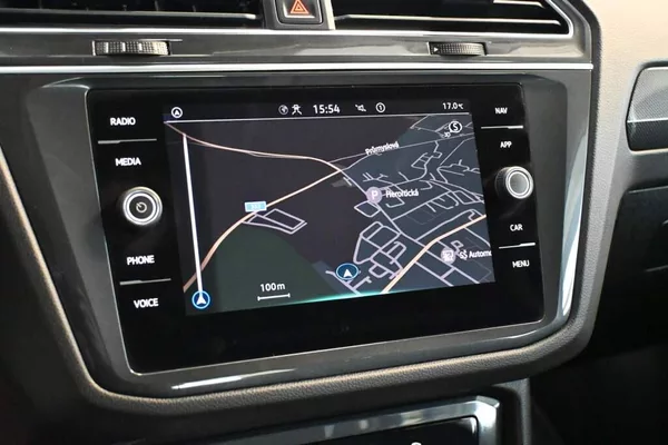 Volkswagen Tiguan 2.0 DSG LED ACC Kamera Tažné T - foto 15