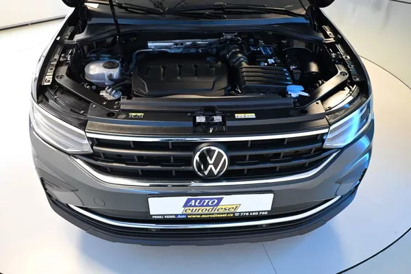 Volkswagen Tiguan 2.0 DSG LED ACC Kamera Tažné T - foto 25