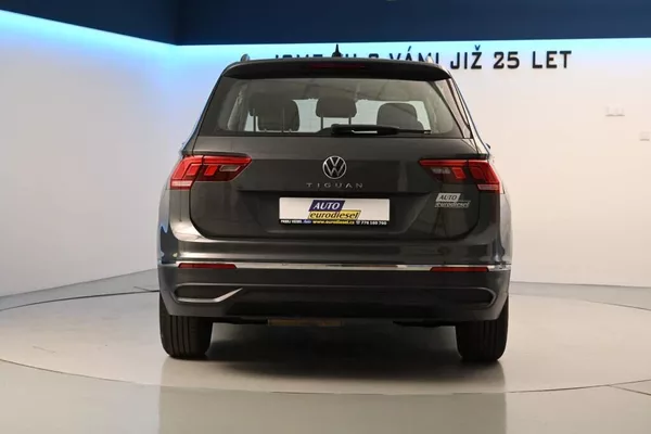 Volkswagen Tiguan 2.0 DSG LED ACC Kamera Tažné T - foto 6