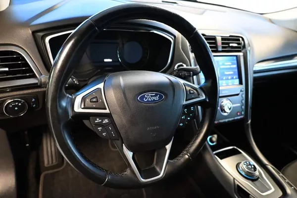 Ford Mondeo 2.0 LED ACC SONY TITANIUM 8AT - foto 13