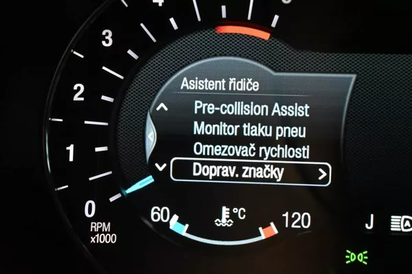 Ford Mondeo 2.0 LED ACC SONY TITANIUM 8AT - foto 32