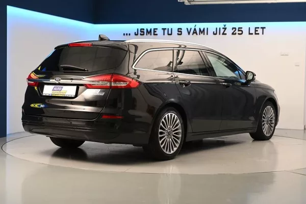 Ford Mondeo 2.0 LED ACC SONY TITANIUM 8AT - foto 5