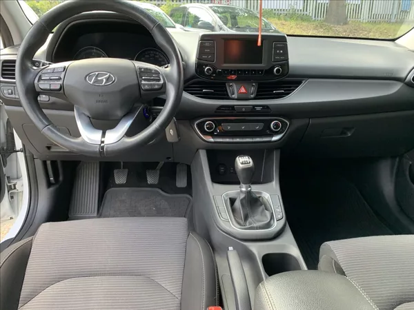 Hyundai i30 1,6 CRDI ČR - foto 10
