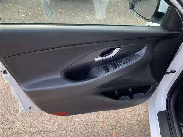 Hyundai i30 1,6 CRDI ČR - foto 14