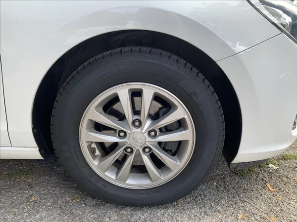 Hyundai i30 1,6 CRDI ČR - foto 9