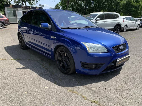 Ford Focus 2,5 ST 225 166 KW - foto 3