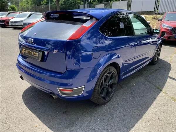 Ford Focus 2,5 ST 225 166 KW - foto 5