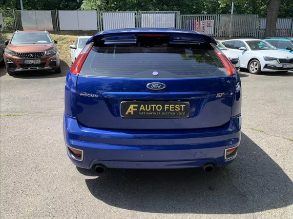 Ford Focus 2,5 ST 225 166 KW - foto 6