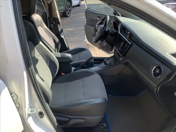 Toyota Auris 1,8 HYBRID 1.MAJ.,ČR,SERVISKA - foto 14