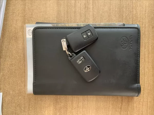 Toyota Auris 1,8 HYBRID 1.MAJ.,ČR,SERVISKA - foto 20