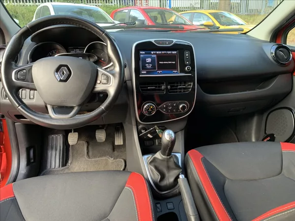 Renault Clio 0,9 TCE LIMITED,ČR - foto 9