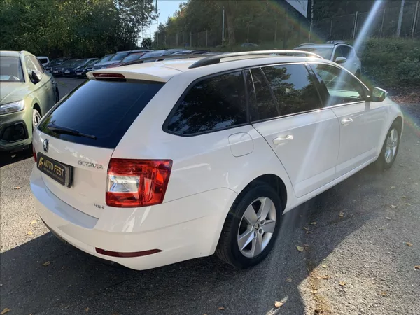 Škoda Octavia 2,0 TDI DSG 4X4,1.MAJ,ČR - foto 6