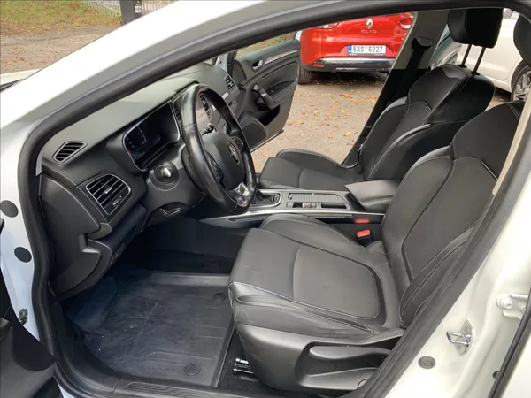 Renault Mégane 1,5 DCI 1.MAJ.,ČR,SERVISKA - foto 14