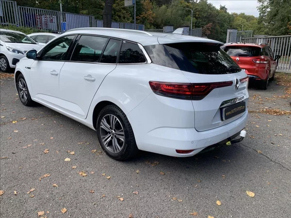 Renault Mégane 1,5 DCI 1.MAJ.,ČR,SERVISKA - foto 6