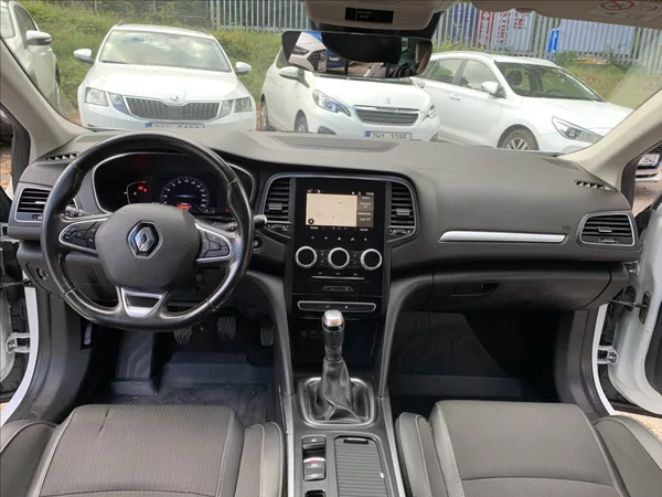 Renault Mégane 1,5 DCI 1.MAJ.,ČR,SERVISKA - foto 9