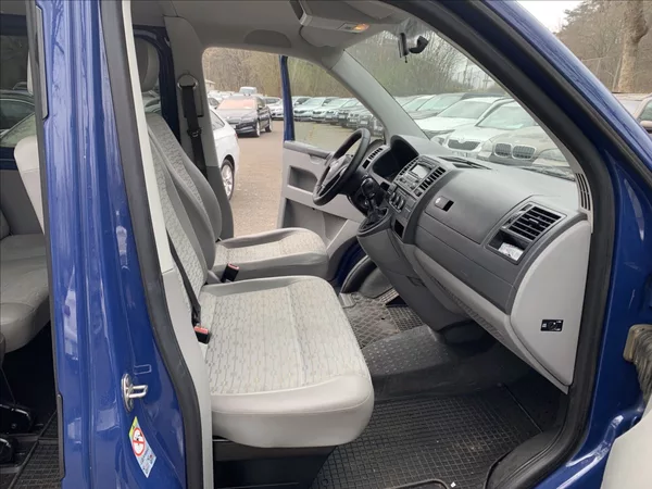 Volkswagen Transporter 2,0 TDI 62KW 2.6T,ČR - foto 13