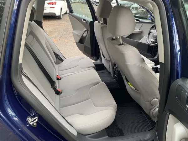 Volkswagen Passat 2,0 TDI DSG - foto 16