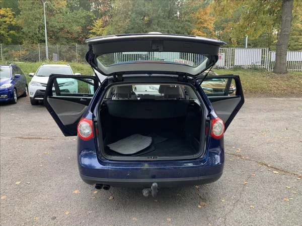 Volkswagen Passat 2,0 TDI DSG - foto 18