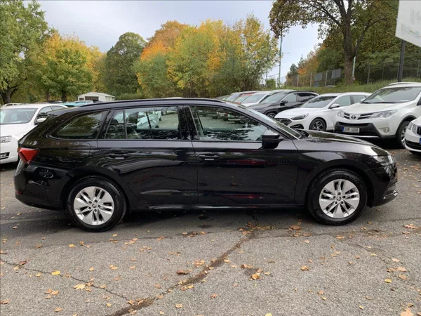 Škoda Octavia 1,5 TSI DSG 1.MAJ.,ČR,SERVISKA - foto 4