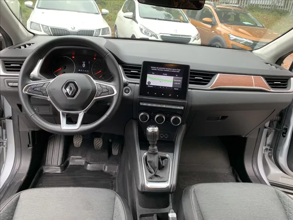 Renault Captur 1,3 TCE ZEN,ČR,1.MAJ,SERVISKA - foto 9