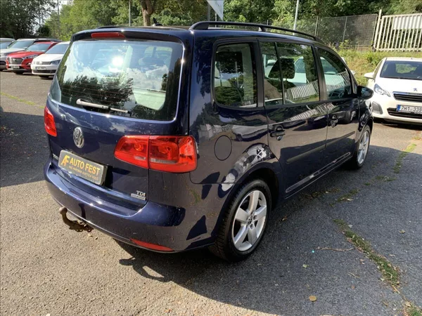 Volkswagen Touran 1,6 TDI DSG - foto 5