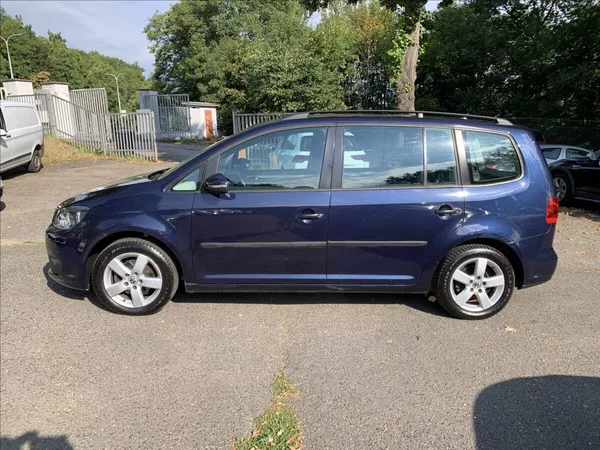 Volkswagen Touran 1,6 TDI DSG - foto 8