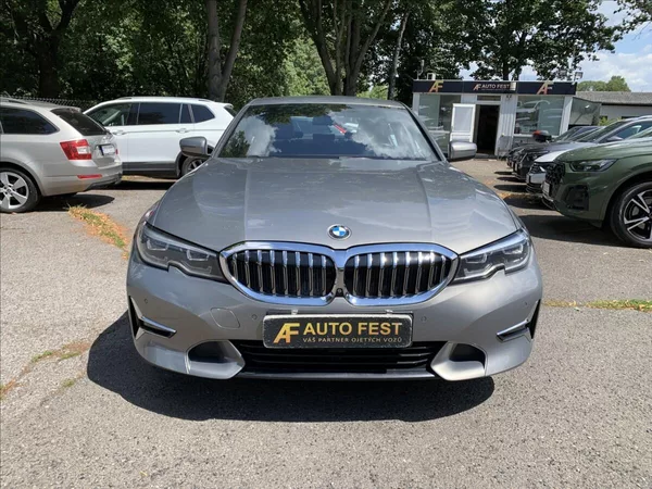 BMW Řada 3 2,0 330e INDIVIDUAL,1.MAJ,ČR - foto 2