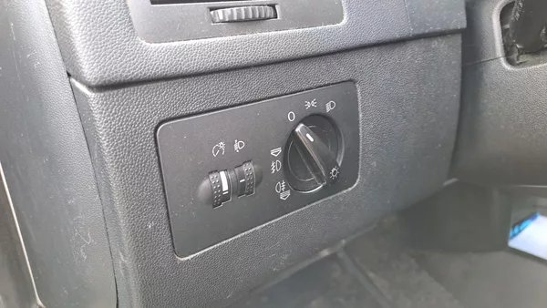 Škoda Fabia 1.2 HTP 47kw klima tempomat - foto 19