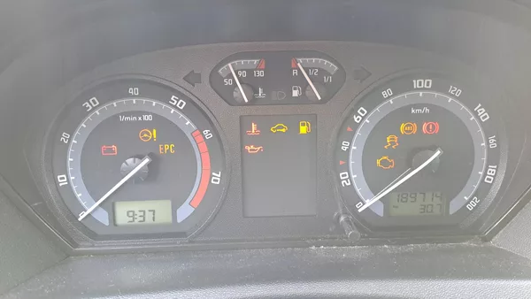 Škoda Fabia 1.2 HTP 47kw klima tempomat - foto 21