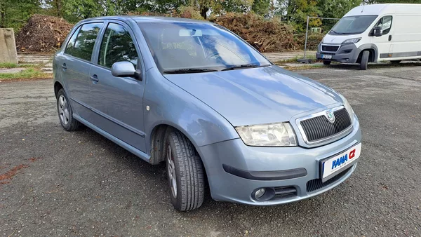 Škoda Fabia 1.2 HTP 47kw klima tempomat - foto 4