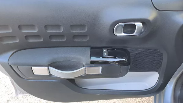Citroën C3 1.2 PureTech S&S NAVI - foto 19