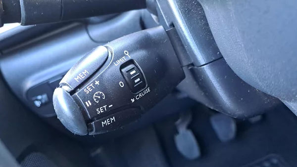 Citroën C3 1.2 PureTech S&S NAVI - foto 24
