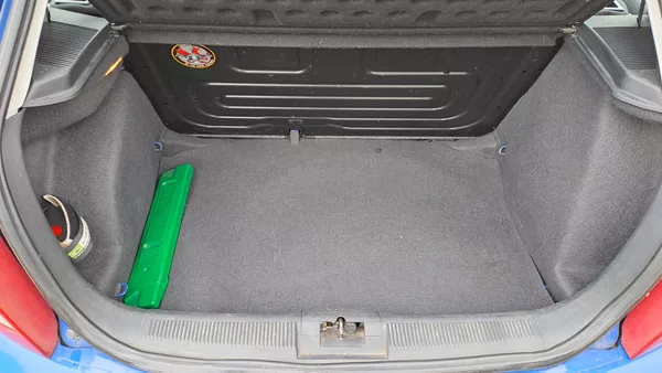 Škoda Fabia 1.4 MPI Classic - foto 11