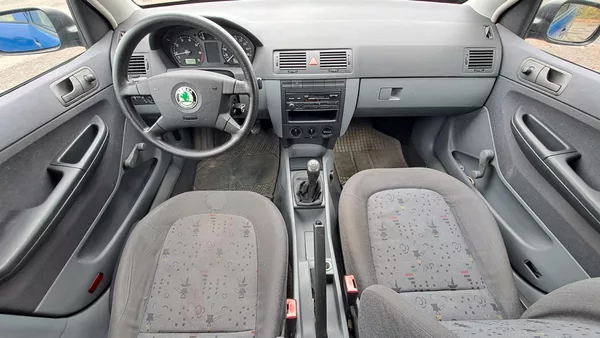 Škoda Fabia 1.4 MPI Classic - foto 14
