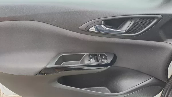 Opel Corsa 1.3 CDTI Essentia - foto 19