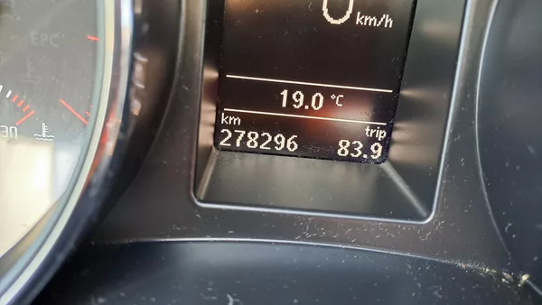 Škoda Superb 1.8 TSI Elegance - foto 20