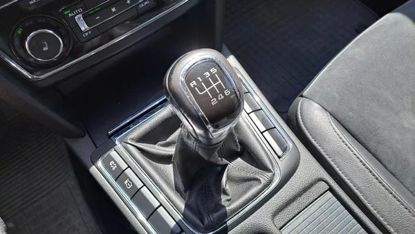 Škoda Superb 1.8 TSI Elegance - foto 24