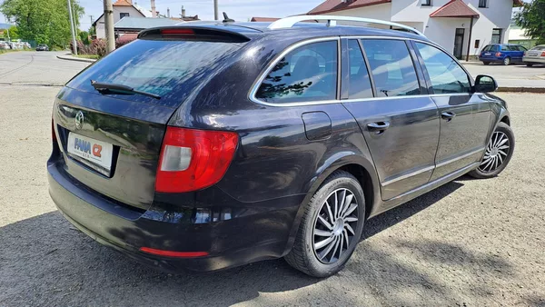 Škoda Superb 1.8 TSI Elegance - foto 6
