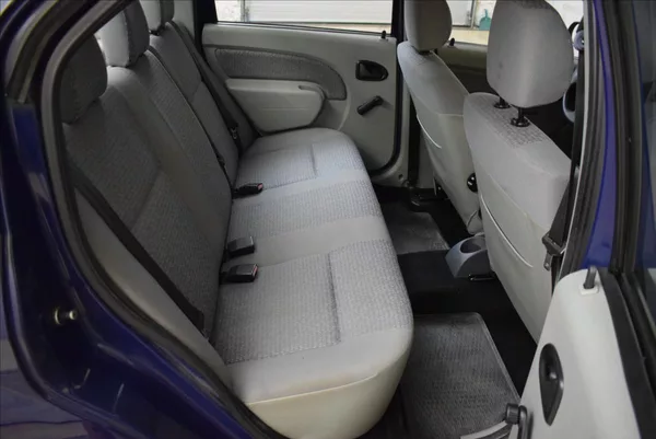 Dacia Logan 1,5 DCi 1.MAJITEL PR.SERVIS - foto 11