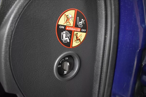 Dacia Logan 1,5 DCi 1.MAJITEL PR.SERVIS - foto 16