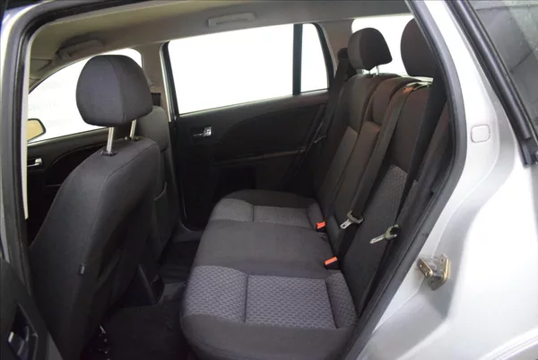 Ford Mondeo 1,8 i GHIA,PO SERVISU,BEZ KORO - foto 11