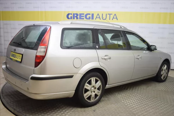 Ford Mondeo 1,8 i GHIA,PO SERVISU,BEZ KORO - foto 4