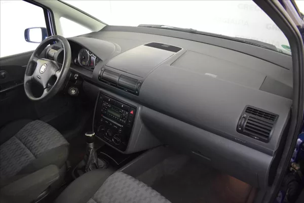 Seat Alhambra 1,8 T 20V 7MÍST,PO SERVISU - foto 19