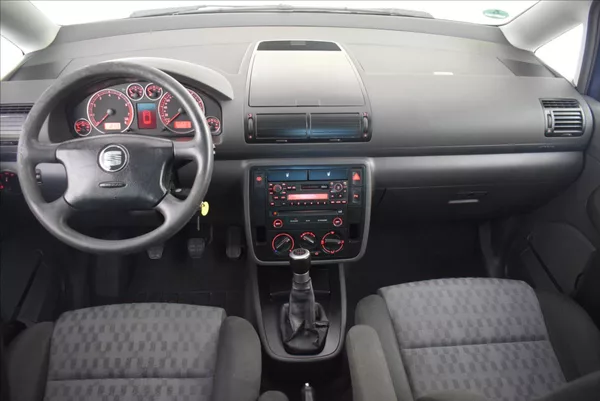 Seat Alhambra 1,8 T 20V 7MÍST,PO SERVISU - foto 21