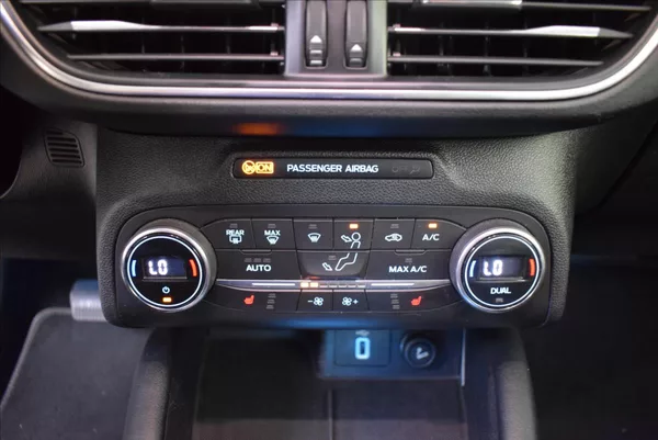 Ford Focus 2,0 TDCi VIGNALE,EXKLUZIVNÍ VÝ - foto 22