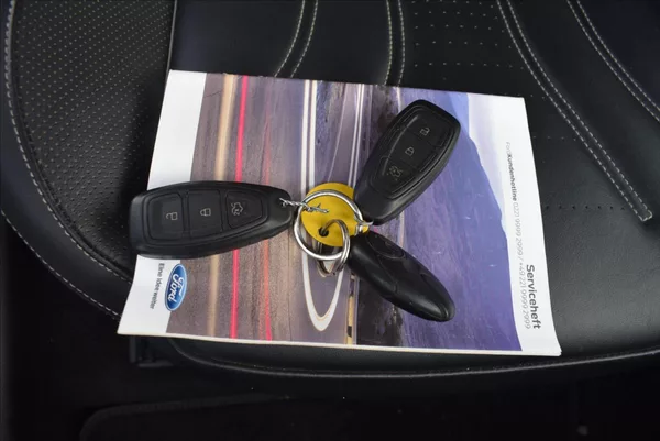 Ford Focus 2,0 TDCi VIGNALE,EXKLUZIVNÍ VÝ - foto 32