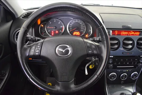 Mazda 6 2,0 MZR-CD PO SERVISU,TOP STAV - foto 8